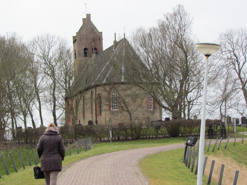 Het Schoolhuis Bed & Breakfast Ferwerd Exterior foto